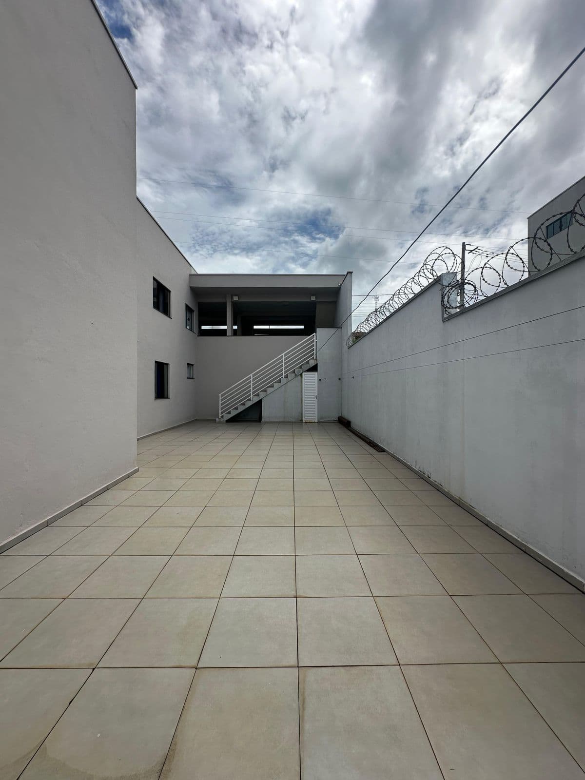 Avenida Fritz Geisser, n° 159 - Bairro San Marino. — foto 11