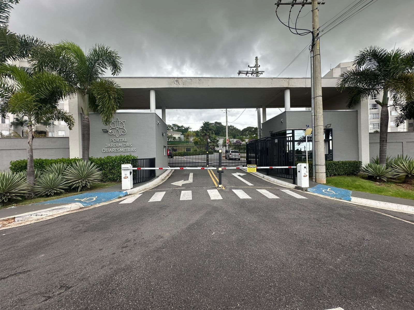 Avenida Porto Seco - Condominio Quaresmeiras - Bloco 9 - Apartamento 503. — foto 1