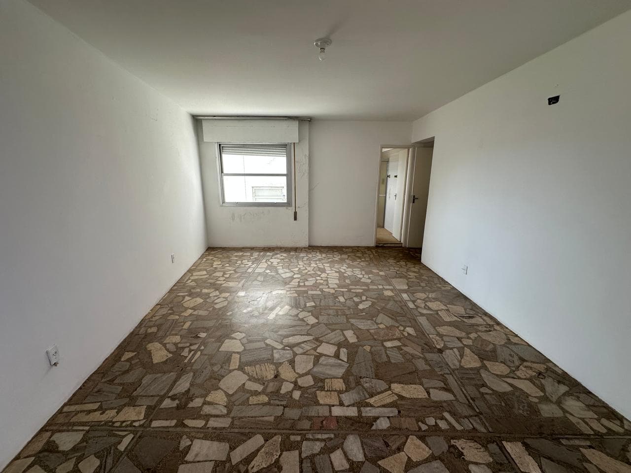 Avenida Rio Branco, nº 422 – Centro - Apartamento 71 – Edifício Salum Assad David — foto 9