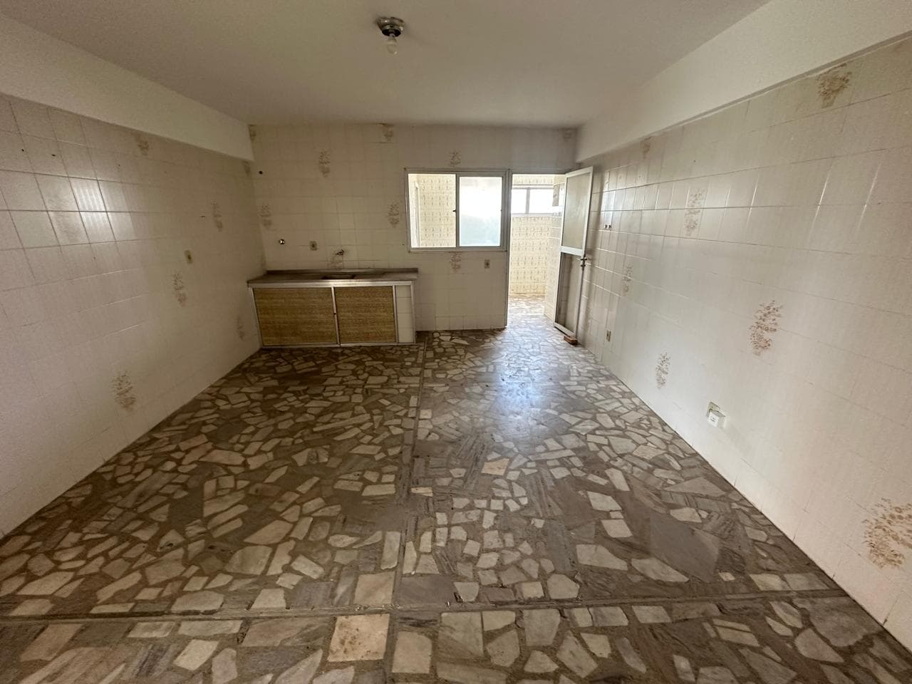Avenida Rio Branco, nº 422 – Centro - Apartamento 71 – Edifício Salum Assad David — foto 10