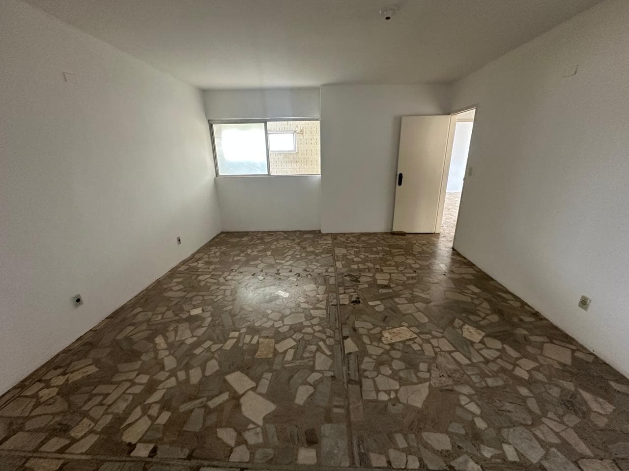 Avenida Rio Branco, nº 422 – Centro - Apartamento 71 – Edifício Salum Assad David — foto 12