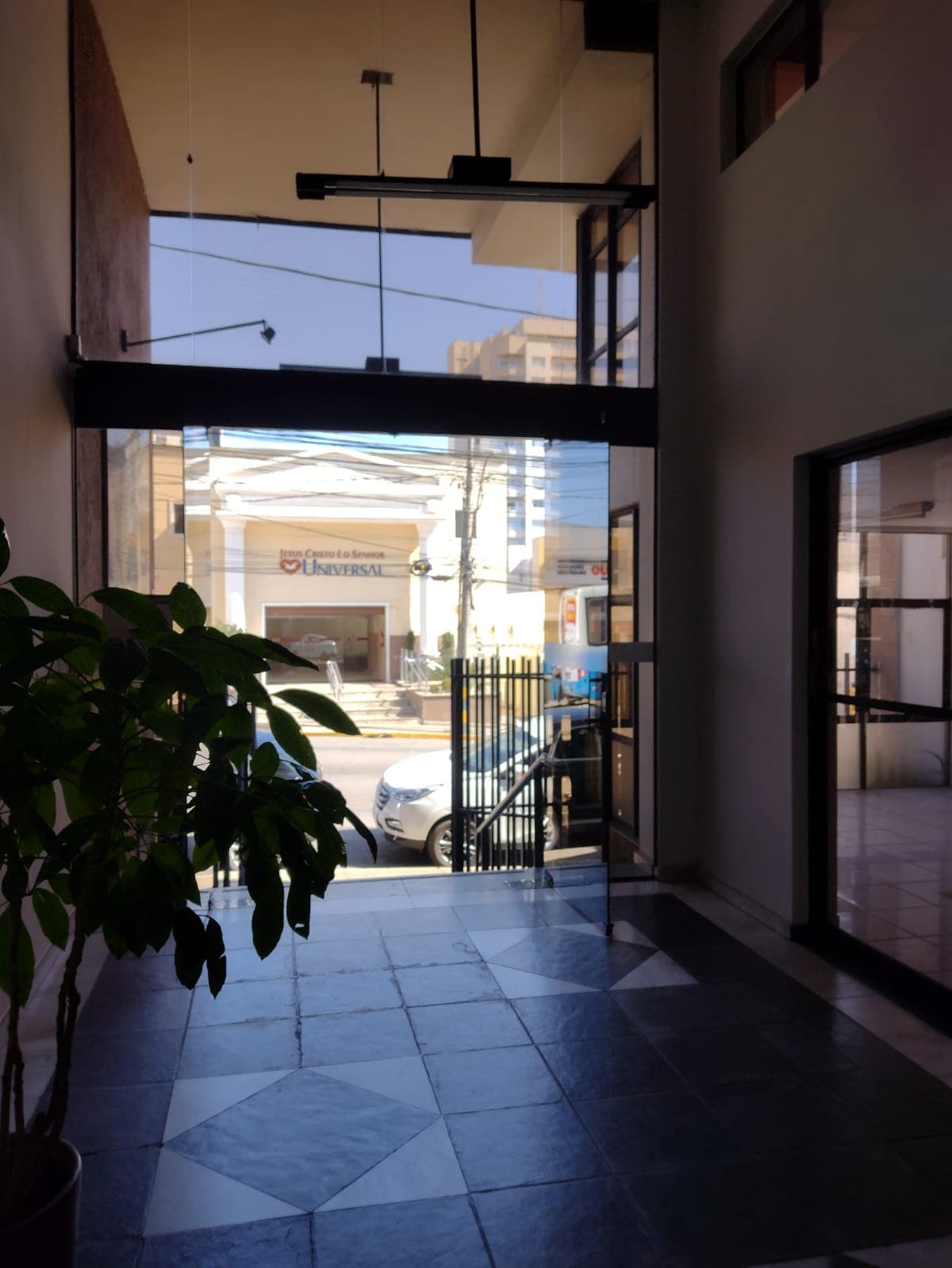Avenida Rui Barbosa, nº 385 - Centro - Sala T-1 - Edifício Cynthia — foto 3