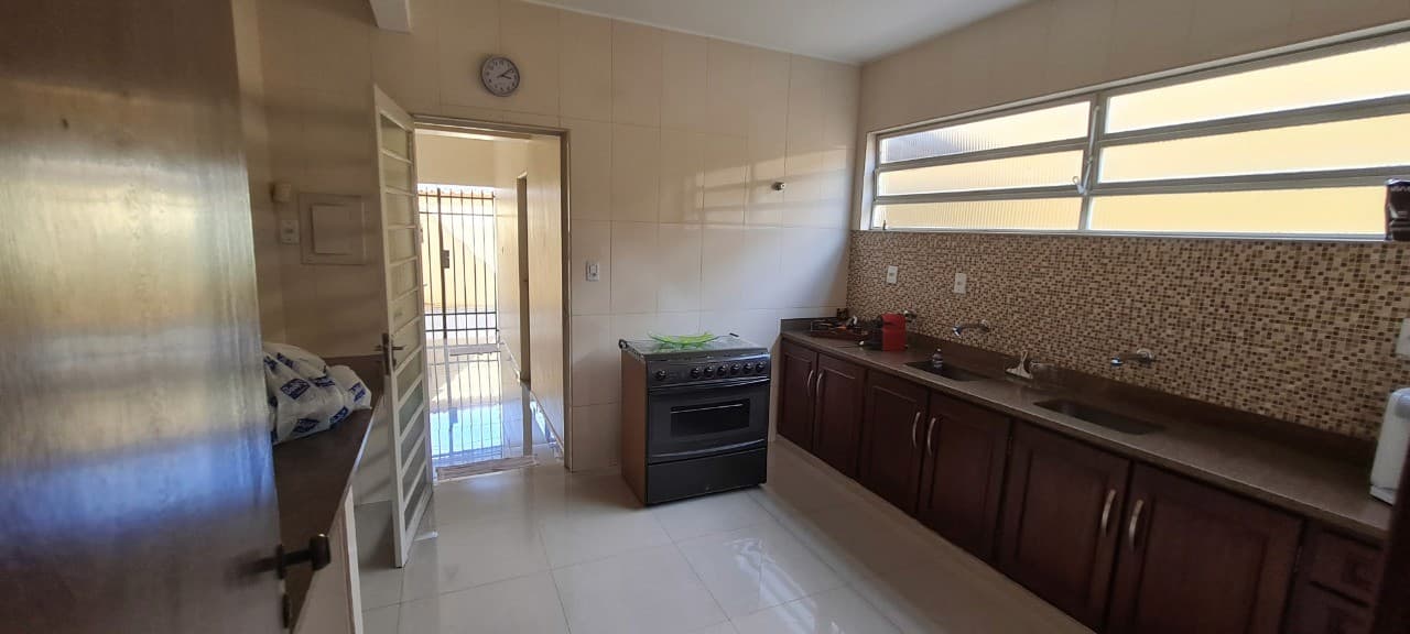 Avenida Santa Luiza, n° 241 – Bairro Santa Luiza — foto 17