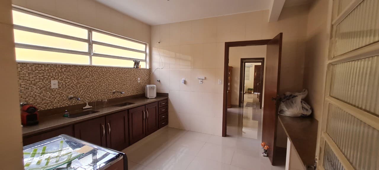 Avenida Santa Luiza, n° 241 – Bairro Santa Luiza — foto 18