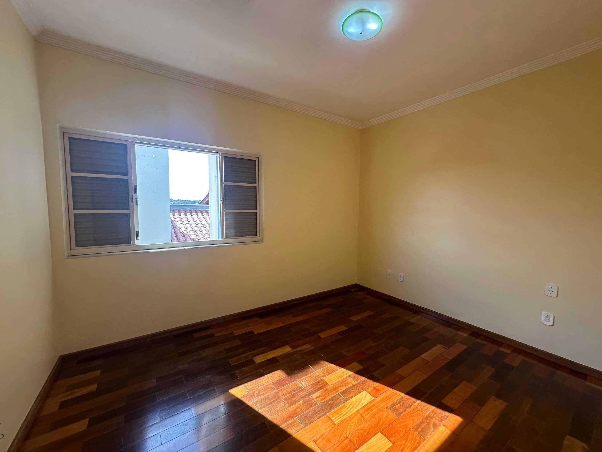 Excelente Casa à Venda – Localização Privilegiada, no bairro Vila Verde. — foto 8