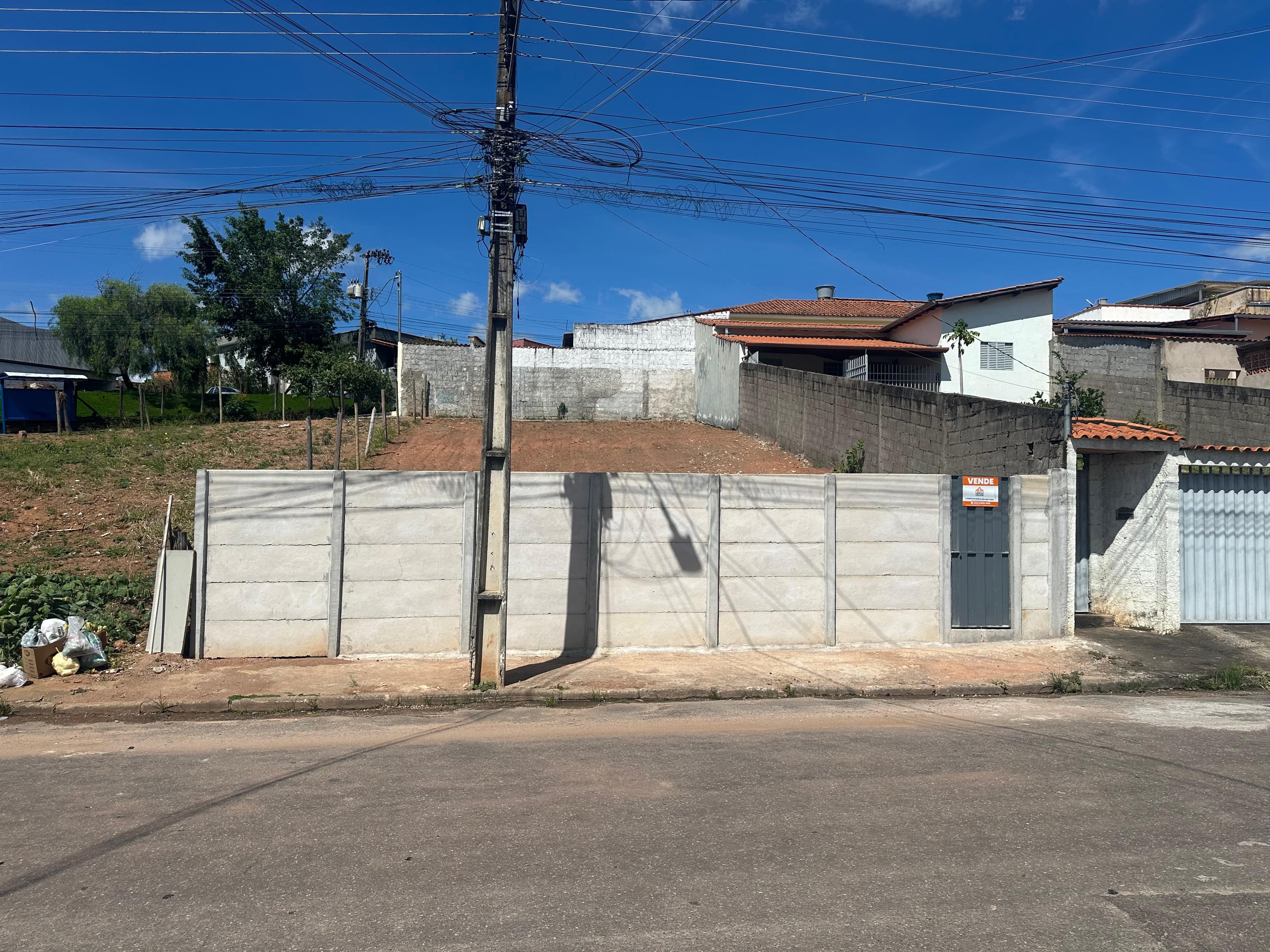 Lote 28, Quadra “C” – Rua Nicarágua – Bairro Parque das Américas — foto 1