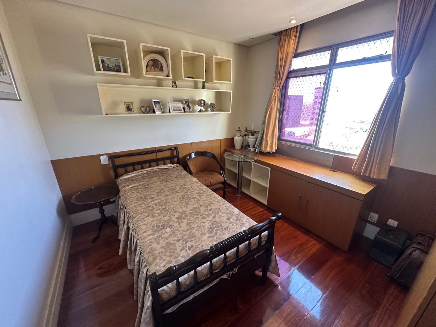 Praça Getúlio Vargas, nº 146 - Centro - Apartamento 201 - Edifício Granville — foto 6
