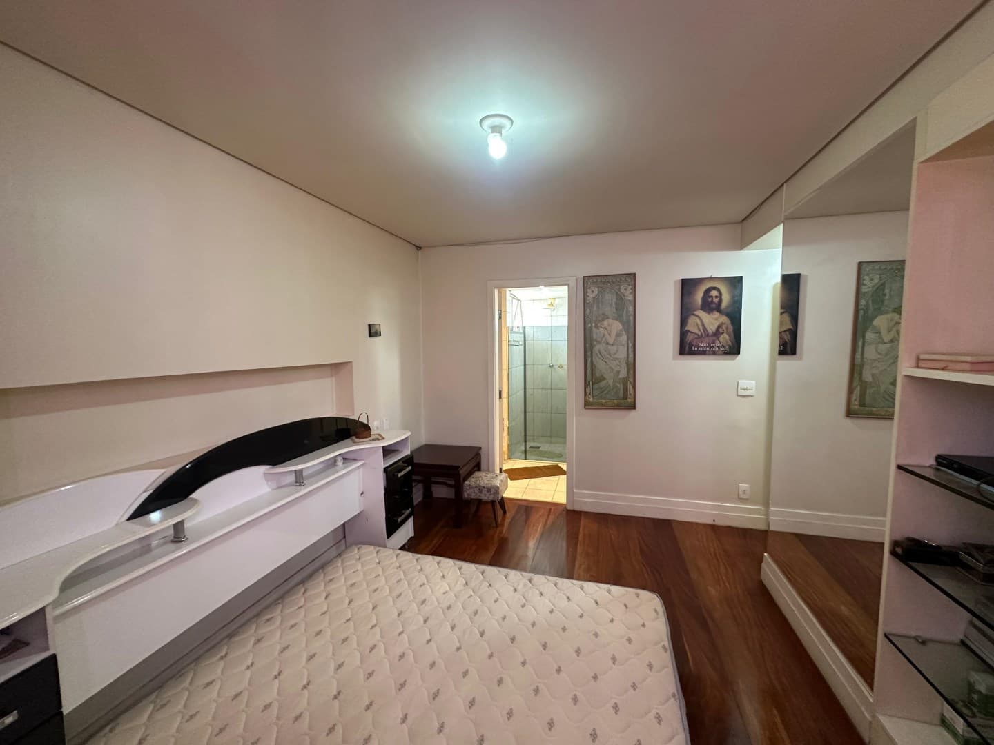 Praça Getúlio Vargas, nº 146 - Centro - Apartamento 201 - Edifício Granville — foto 9