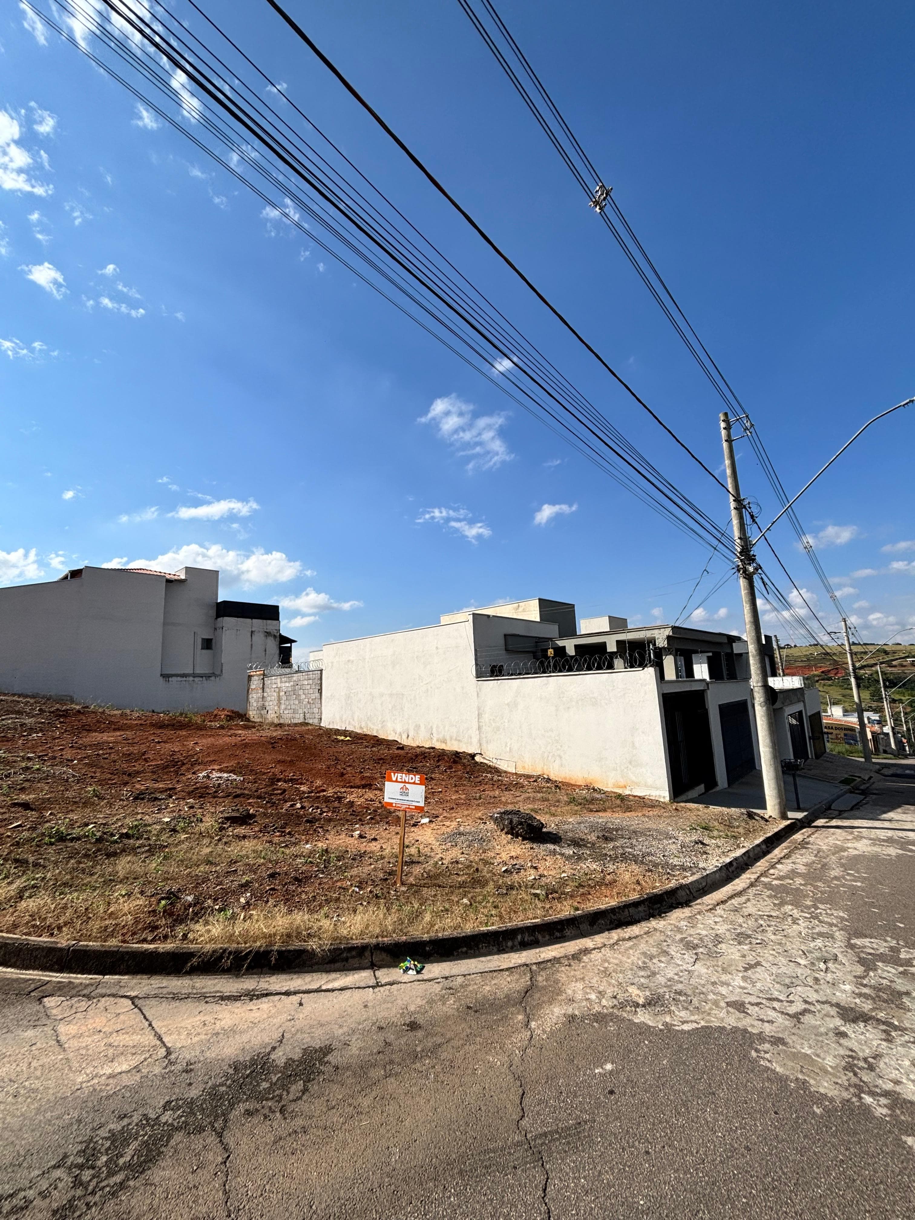 Rua Caroline Semionato Andrade - Bairro Treviso — foto 3