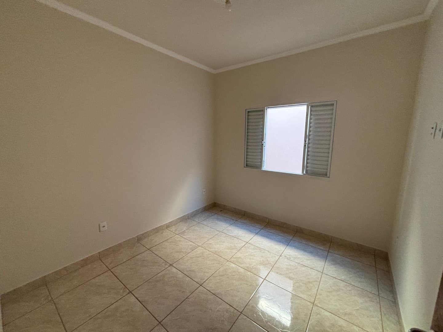 Rua Cecília Girardelli Zanatelli, nº 315 - Bairro San Marino — foto 4