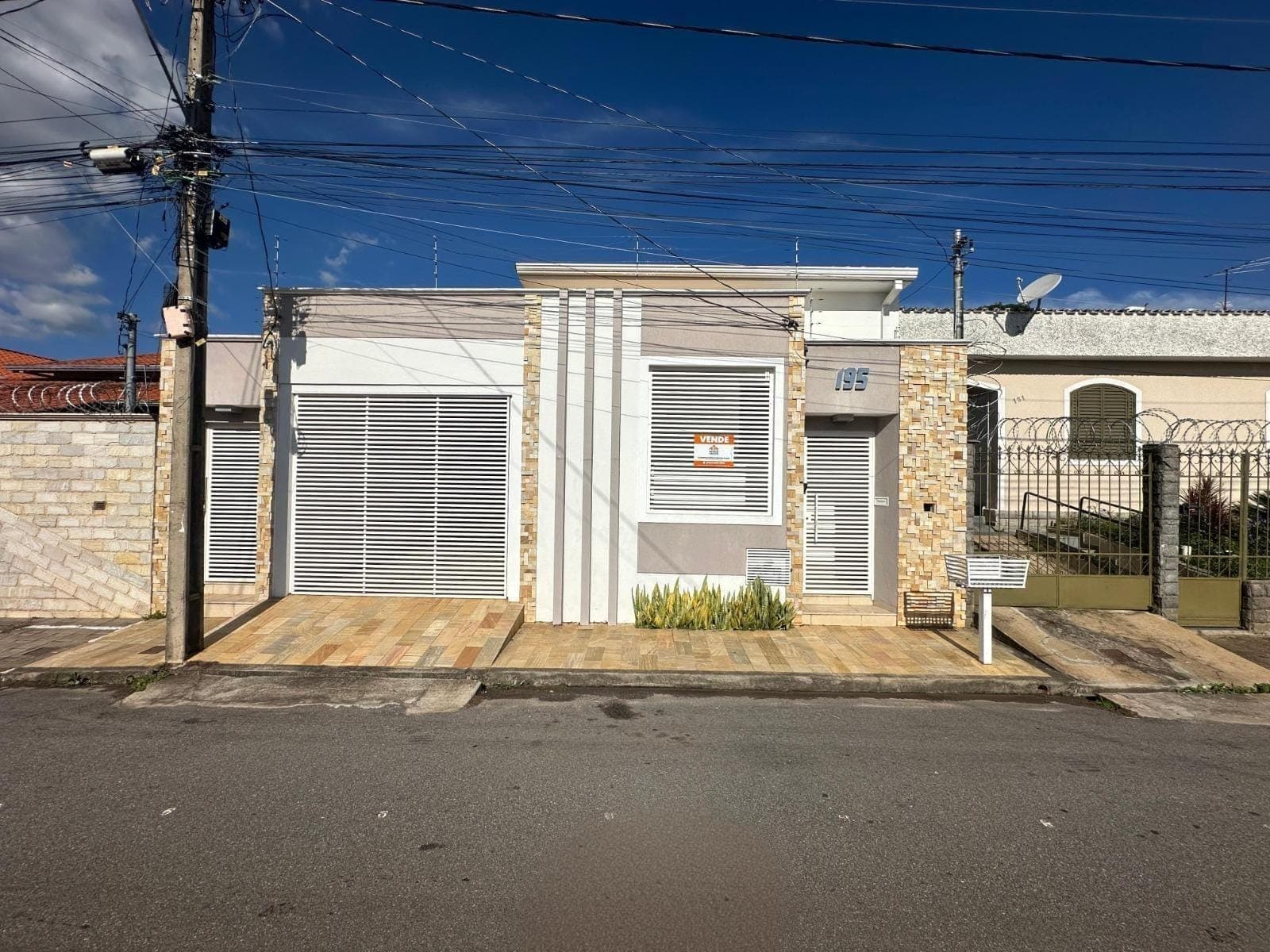 Rua Guaíba, nº 195 – Bairro Santana — foto 1