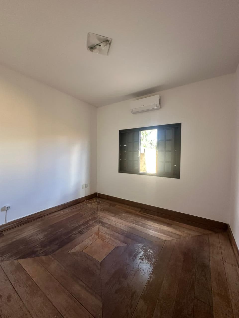 Rua Luiz Sergio Sepeni, nº 215 - Bairro Urupes — foto 8