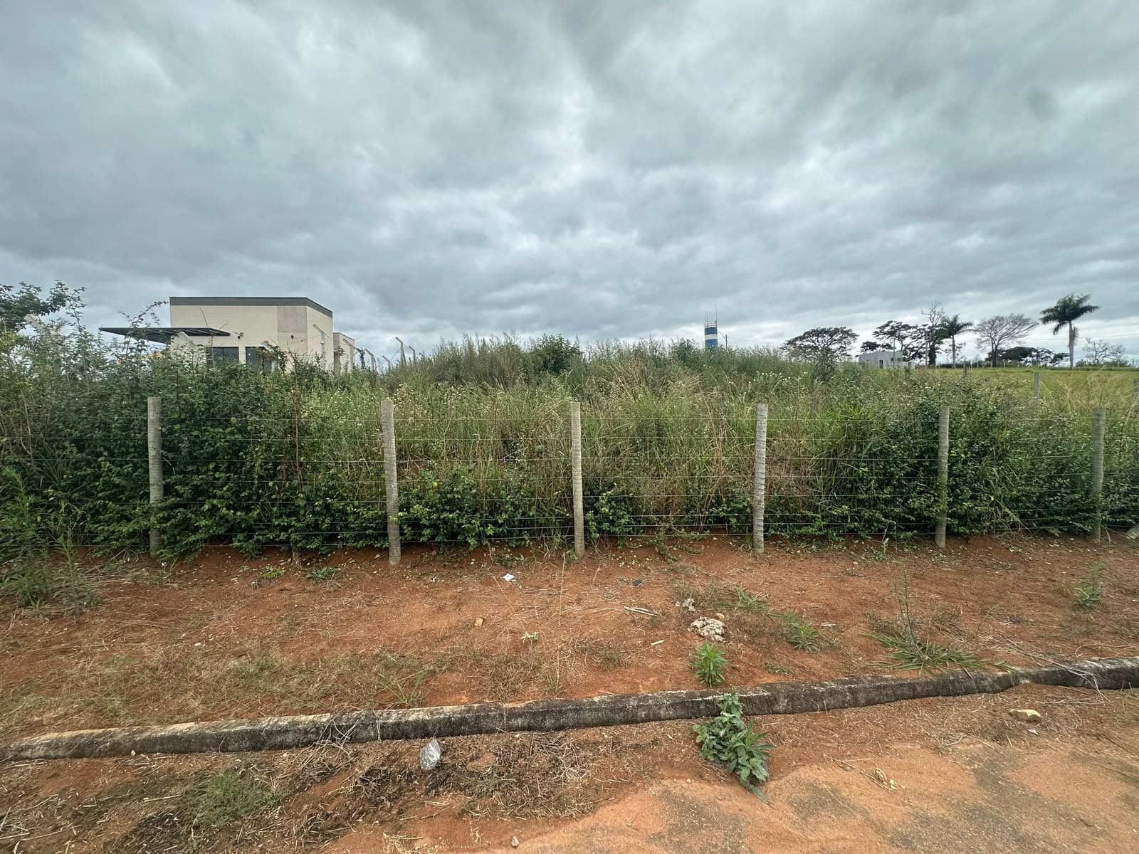 Terreno à venda no Condominio Vila D Agua — foto 2